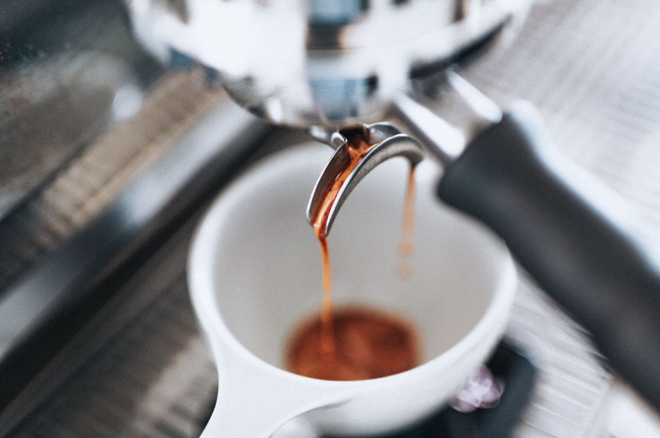 Factors To Consider While Choosing A Commercial Coffee Machine