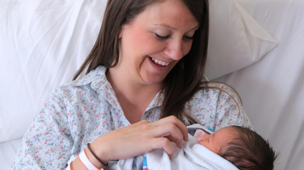 Discover the Benefits of a Water Birth and How to Choose the Right Water Birth Tub