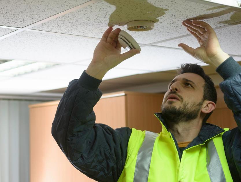 Compliance Made Easy: QLD Smoke Detector Regulations Explained