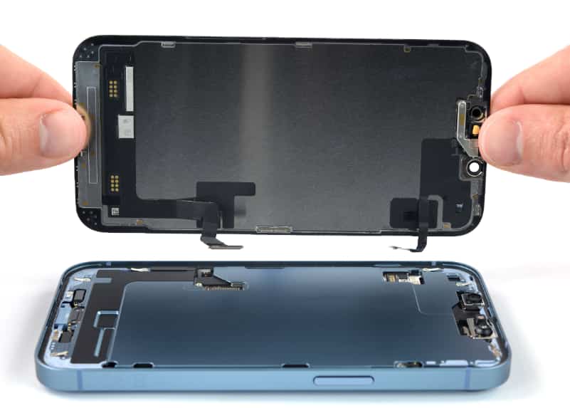 Why You Should Choose Pro Technicians for iPhone Screen Repair